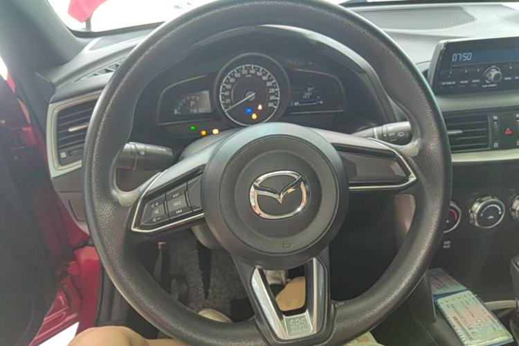 Used Mazda CX-4 2018 2.0L Automatic Two-Wheel Drive Blue Sky Dynamic Version China V Standard Steering Wheel
