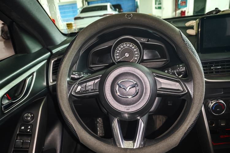 Used Mazda CX-4 2018 2.0L Automatic Two-Wheel Drive Blue Sky Dynamic Version China V Standard Steering Wheel