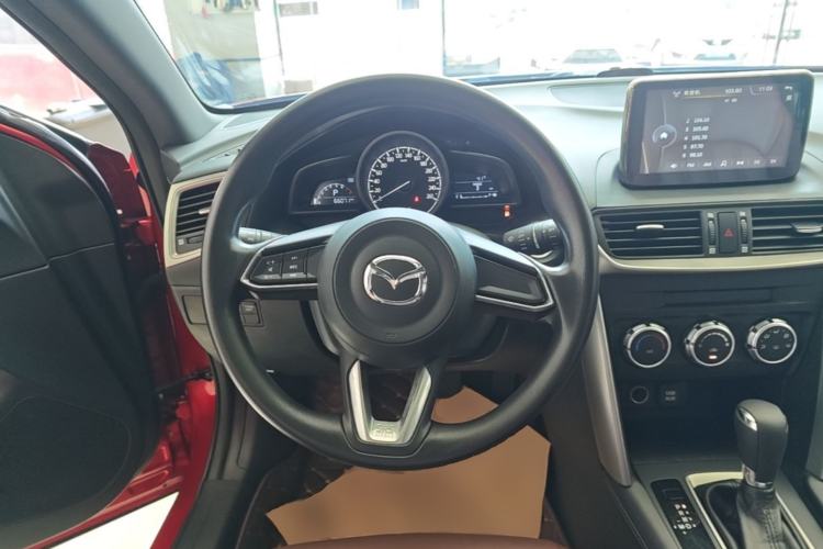 Used Mazda CX-4 2018 2.0L Automatic Two-Wheel Drive Blue Sky Dynamic Version China V Standard Steering Wheel