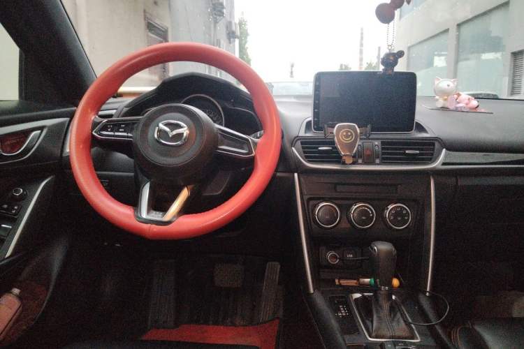 Used Mazda CX-4 2018 2.0L Automatic Two-Wheel Drive Blue Sky Dynamic Version China V Standard Steering Wheel