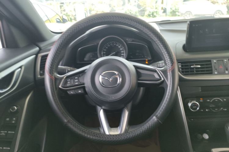 Used Mazda CX-4 2018 2.0L Automatic 2WD Blue Sky Exploration Edition China VI Standard Steering Wheel