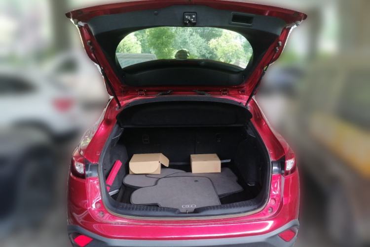 Used Mazda CX-4 2018 2.0L Automatic Two-Wheel Drive Blue Sky Luxury Edition Trunk