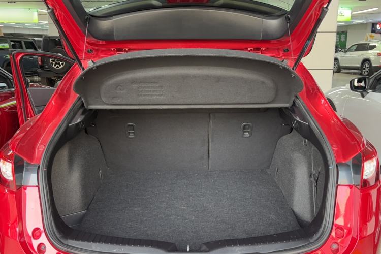 Used Mazda CX-4 2018 2.5L Automatic 4x4 Skyactiv GT Sport Edition China V Standard Trunk