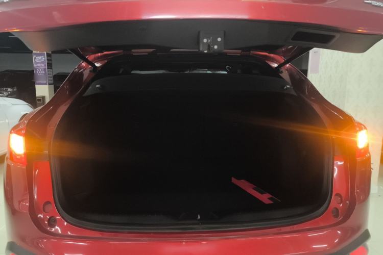 Used Mazda CX-4 2018 2.0L Automatic 2WD Blue Sky Exploration Edition China VI Standard Trunk