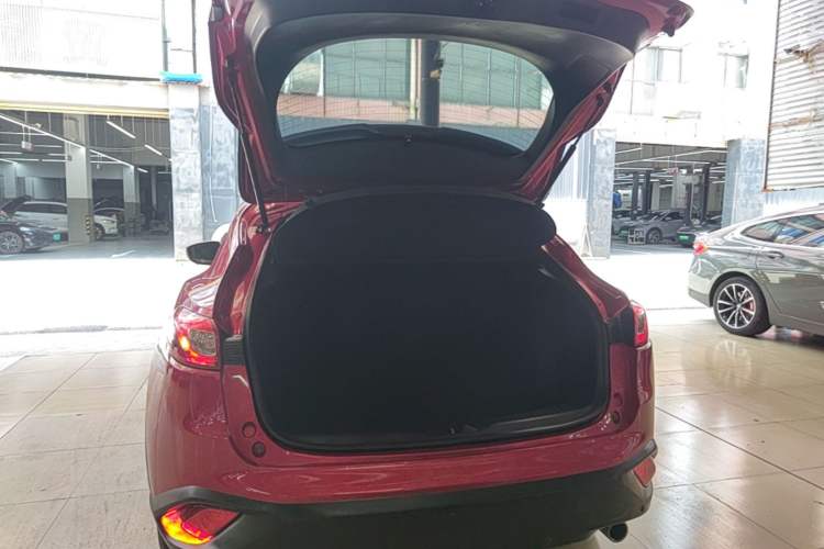 Used Mazda CX-4 2018 2.0L Automatic Two-Wheel Drive Blue Sky Dynamic Version China V Standard Trunk