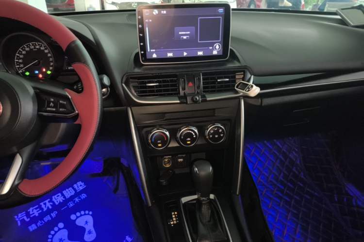 Used Mazda CX-4 2018 2.0L Automatic Two-Wheel Drive Blue Sky Dynamic Version China VI Standard Audio And AC Panel