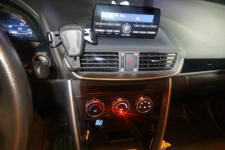 Used Mazda CX-4 2018 2.0L Manual Two-Wheel Drive Blue Sky Dynamic Edition China V Standard Audio And AC Panel
