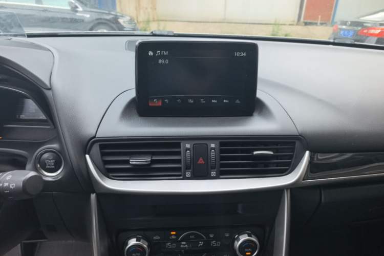 Used Mazda CX-4 2018 2.0L Automatic Two-Wheel Drive Blue Sky Exploration Version China V Standard Audio And AC Panel