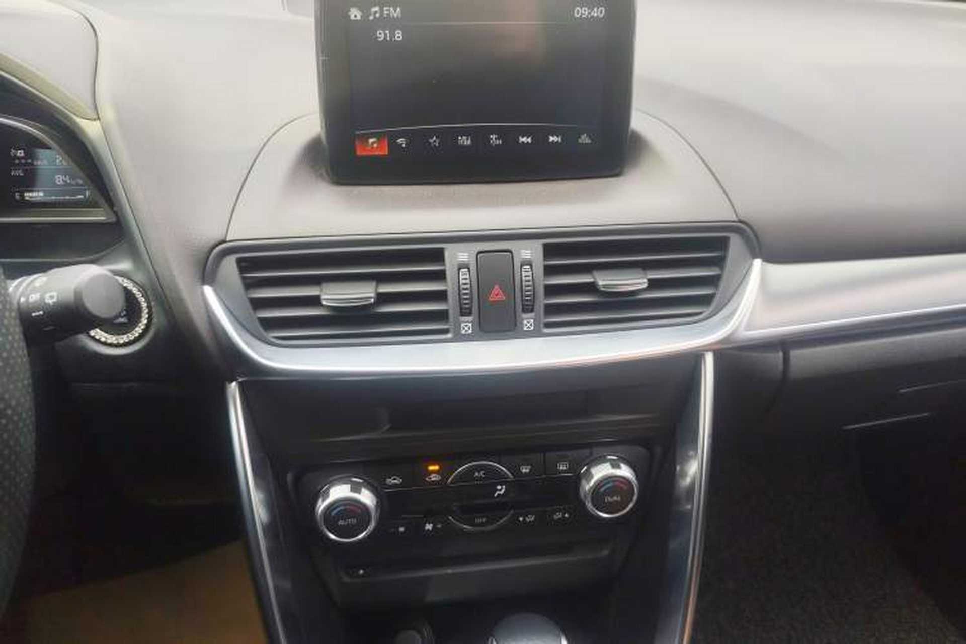 Used Mazda CX-4 2018 2.0L Automatic Two-Wheel Drive Blue Sky Luxury Edition Audio And AC Panel