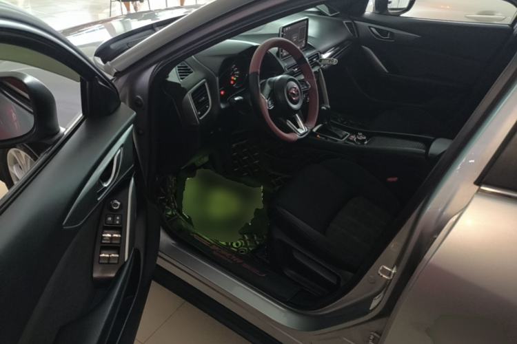 Used Mazda CX-4 2018 2.0L Automatic Two-Wheel Drive Blue Sky Dynamic Version China VI Standard Driver Seat