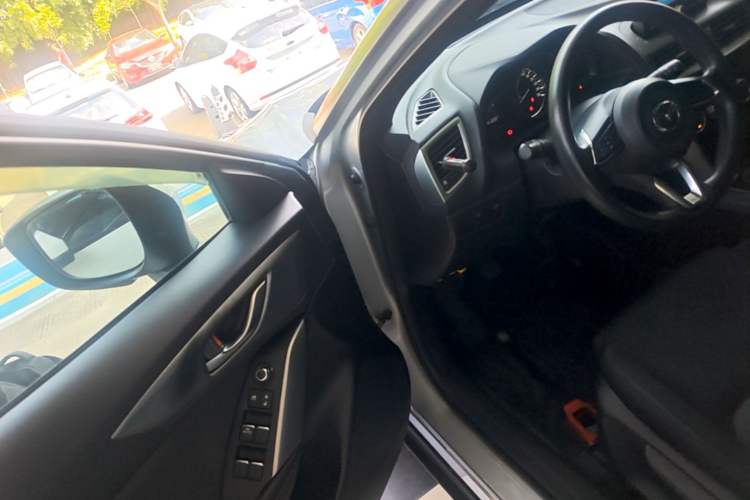 Used Mazda CX-4 2018 2.0L Manual Two-Wheel Drive Blue Sky Dynamic Edition China V Standard Driver Seat