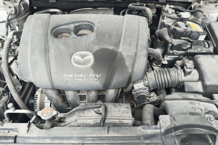 Used Mazda CX-4 2018 2.0L Automatic Two-Wheel Drive Blue Sky Dynamic Version China V Standard Engine Bay