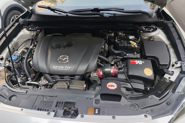 Used Mazda CX-4 2018 2.0L Automatic Two-Wheel Drive Blue Sky Dynamic Version China V Standard Engine Bay