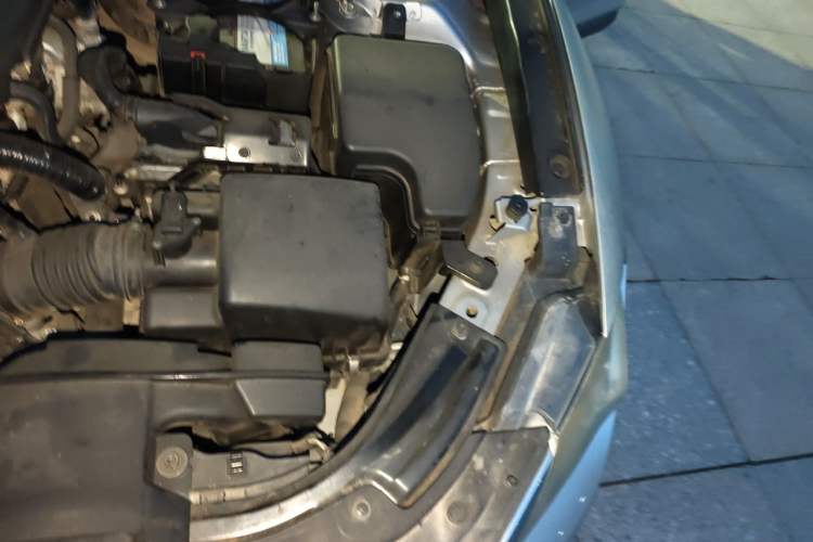 Used Mazda CX-4 2018 2.0L Automatic 2WD Blue Sky Exploration Edition China VI Standard Engine Bay Left
