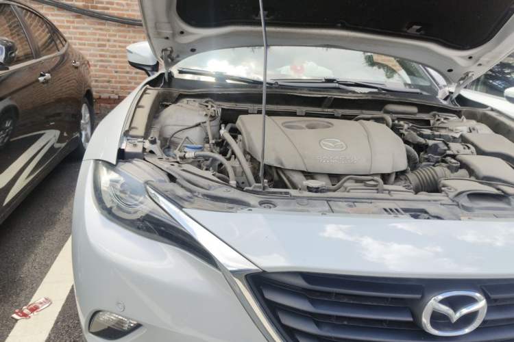 Used Mazda CX-4 2018 2.0L Automatic Two-Wheel Drive Blue Sky Exploration Version China V Standard Engine Bay Right