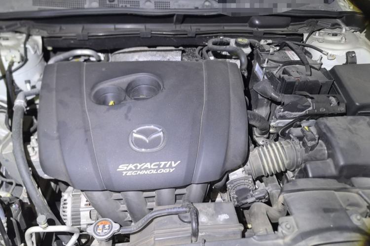 Used Mazda CX-4 2018 2.0L Automatic Two-Wheel Drive Blue Sky Dynamic Version China V Standard Engine Bay