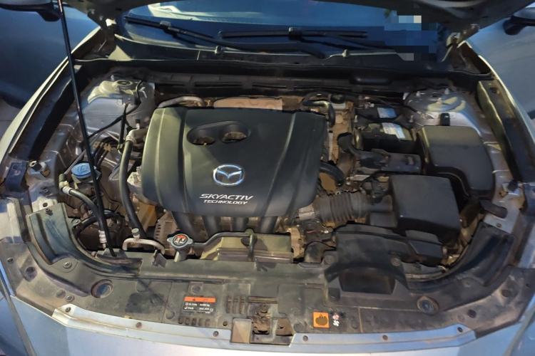 Used Mazda CX-4 2018 2.0L Automatic 2WD Blue Sky Exploration Edition China VI Standard Engine Bay