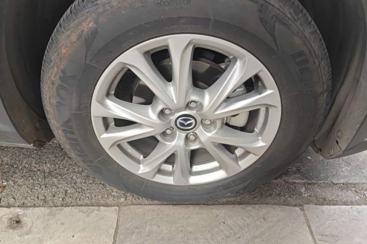 Used Mazda CX-4 2018 2.0L Automatic Two-Wheel Drive Blue Sky Dynamic Version China VI Standard Exterior 7