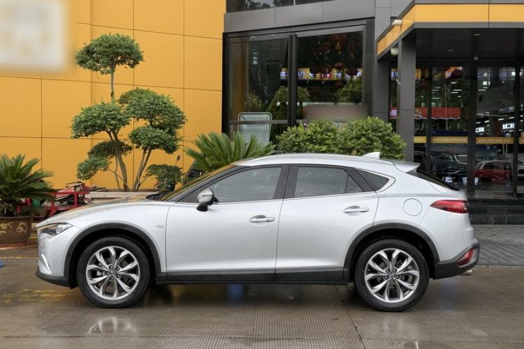 Used Mazda CX-4 2018 2.5L Automatic 4x4 Bluelight Fearless Edition China V Standard Exterior 9