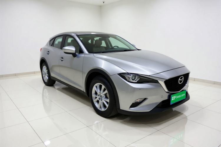 Used Mazda CX-4 2018 2.0L Manual Two-Wheel Drive Blue Sky Dynamic Edition China V Standard Front Right 45 Deg