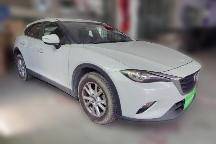 Used Mazda CX-4 2018 2.0L Automatic 2WD Blue Sky Exploration Edition China VI Standard Front Right 45 Deg