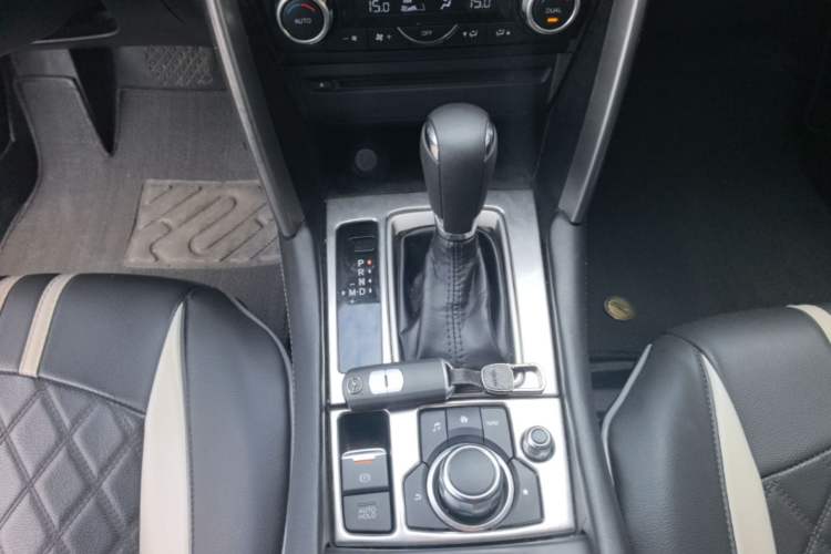 Used Mazda CX-4 2018 2.0L Automatic Two-Wheel Drive Blue Sky Exploration Version China V Standard Gear Lever