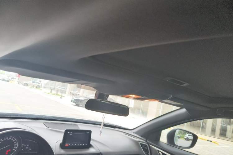 Used Mazda CX-4 2018 2.0L Automatic Two-Wheel Drive Blue Sky Dynamic Version China V Standard Headliner