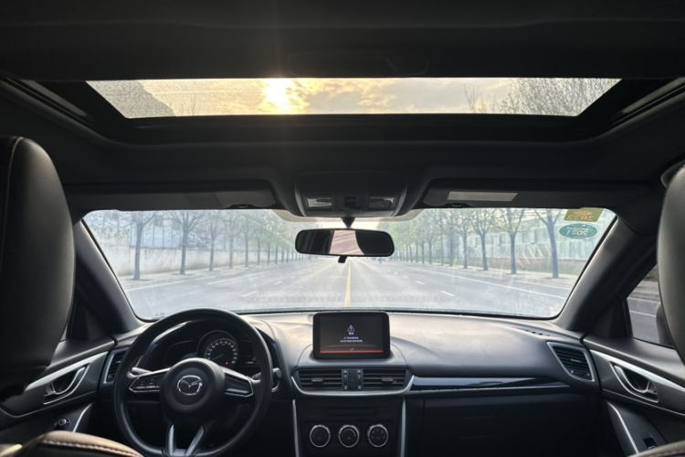 Used Mazda CX-4 2018 2.0L Automatic Two-Wheel Drive Blue Sky Dynamic Version China V Standard Headliner