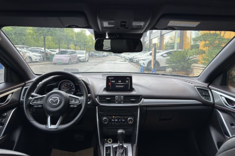 Used Mazda CX-4 2018 2.5L Automatic 4x4 Bluelight Fearless Edition China V Standard Headliner