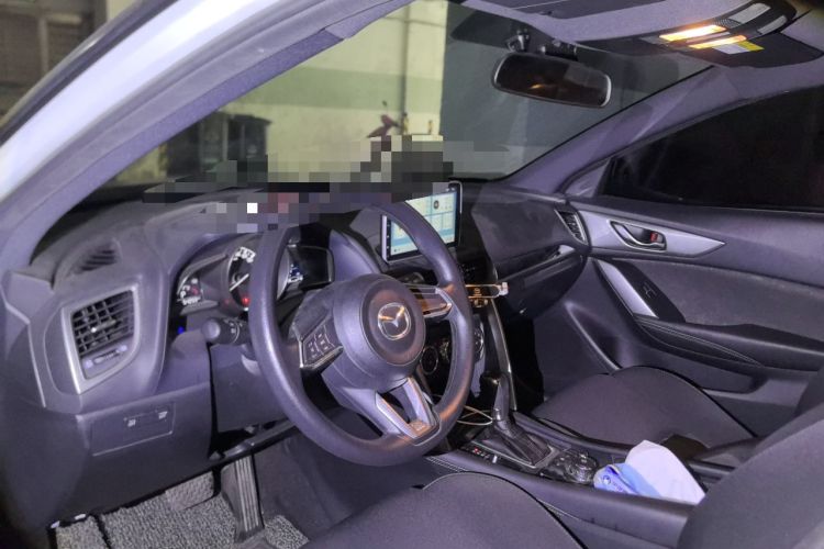 Used Mazda CX-4 2018 2.0L Automatic Two-Wheel Drive Blue Sky Dynamic Version China V Standard Headliner