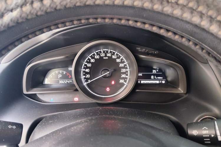 Used Mazda CX-4 2018 2.0L Automatic Two-Wheel Drive Blue Sky Dynamic Version China VI Standard Instrument Cluster