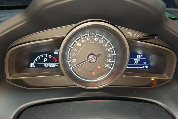 Used Mazda CX-4 2018 2.0L Automatic Two-Wheel Drive Blue Sky Dynamic Version China V Standard Instrument Cluster