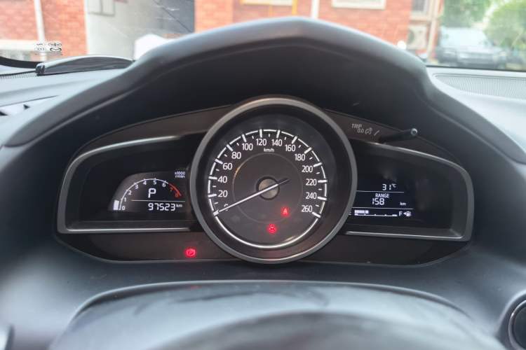 Used Mazda CX-4 2018 2.0L Automatic Two-Wheel Drive Blue Sky Dynamic Version China V Standard Instrument Cluster