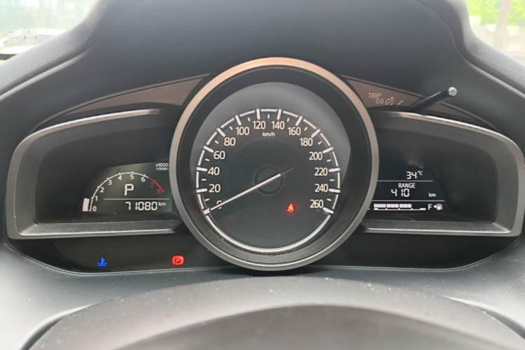 Used Mazda CX-4 2018 2.0L Automatic Two-Wheel Drive Blue Sky Luxury Edition Instrument Cluster