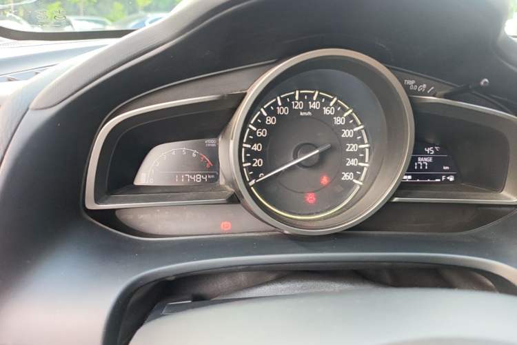 Used Mazda CX-4 2018 2.0L Manual Two-Wheel Drive Blue Sky Dynamic Edition China V Standard Instrument Cluster