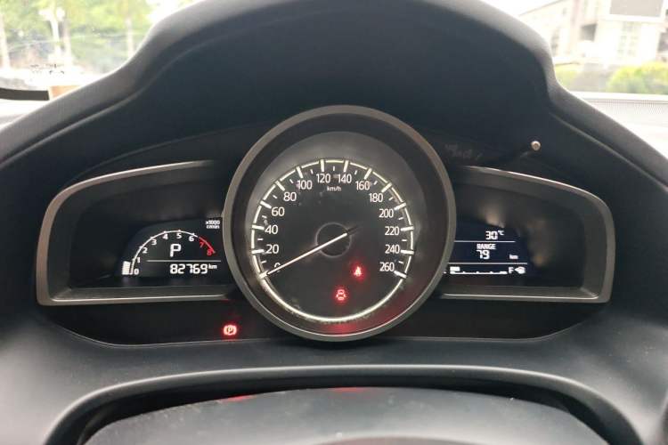 Used Mazda CX-4 2018 2.0L Automatic 2WD Blue Sky Exploration Edition China VI Standard Instrument Cluster