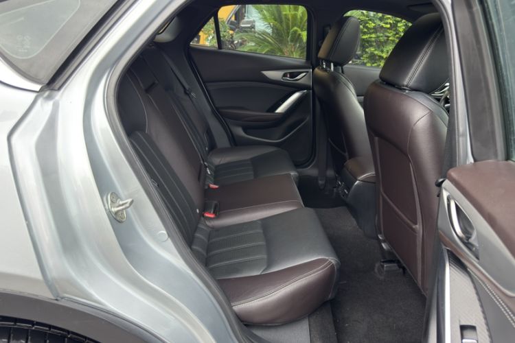 Used Mazda CX-4 2018 2.5L Automatic 4x4 Bluelight Fearless Edition China V Standard Interior 1