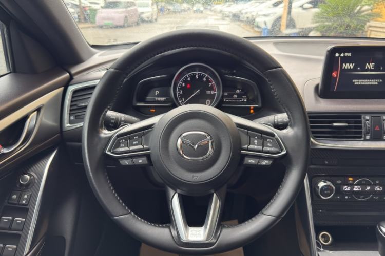 Used Mazda CX-4 2018 2.5L Automatic 4x4 Bluelight Fearless Edition China V Standard Interior 3