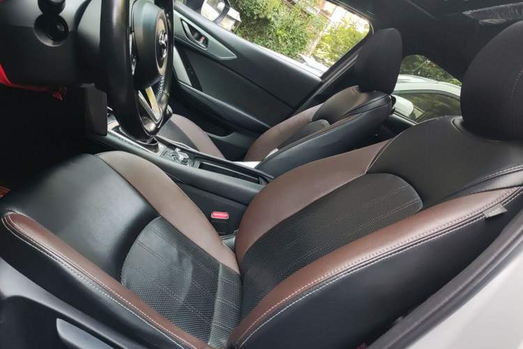 Used Mazda CX-4 2018 2.0L Automatic Two-Wheel Drive Blue Sky Dynamic Version China V Standard Left Front Seat