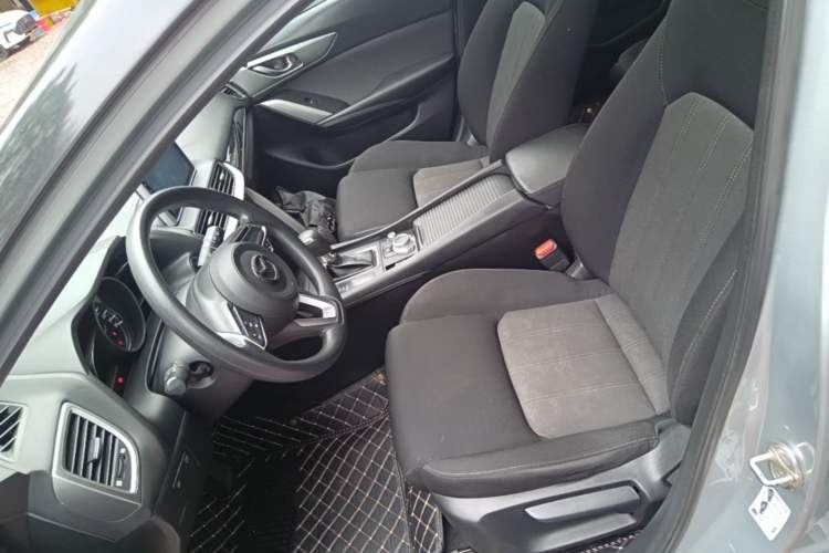 Used Mazda CX-4 2018 2.0L Automatic Two-Wheel Drive Blue Sky Dynamic Version China V Standard Left Front Seat