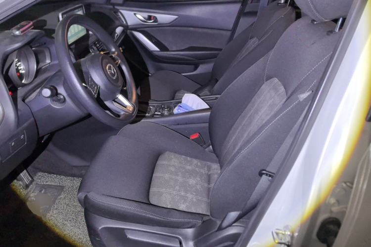 Used Mazda CX-4 2018 2.0L Automatic Two-Wheel Drive Blue Sky Dynamic Version China V Standard Left Front Seat