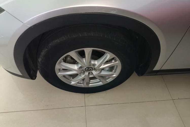 Used Mazda CX-4 2018 2.0L Automatic Two-Wheel Drive Blue Sky Dynamic Version China VI Standard Left Front Wheel Hub