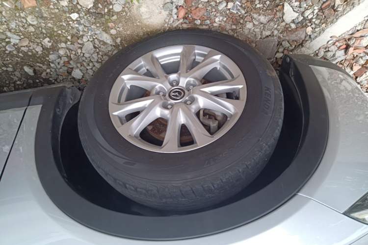 Used Mazda CX-4 2018 2.0L Automatic Two-Wheel Drive Blue Sky Dynamic Version China V Standard Left Front Wheel Hub