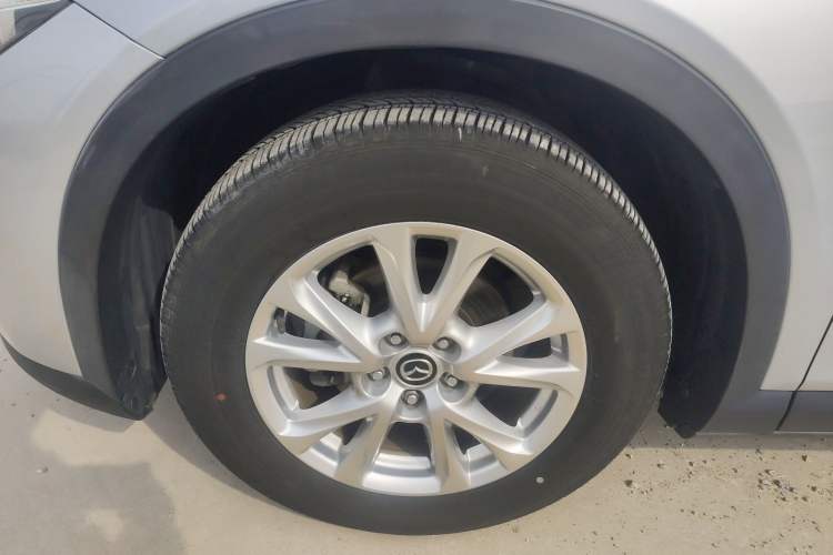 Used Mazda CX-4 2018 2.0L Automatic Two-Wheel Drive Blue Sky Luxury Edition Left Front Wheel Hub