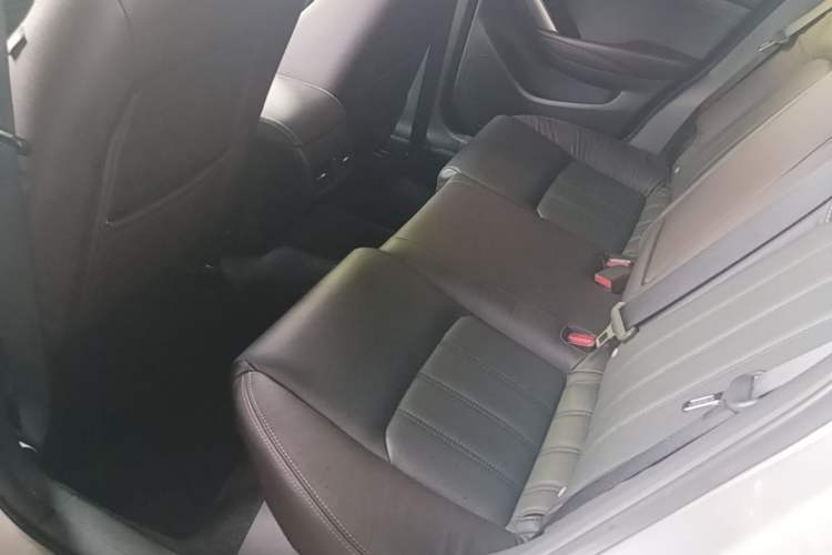 Used Mazda CX-4 2018 2.5L Automatic 4x4 Skyactiv GT Sport Edition China V Standard Left Rear Seat