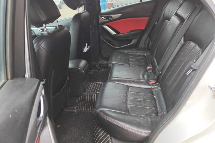 Used Mazda CX-4 2018 2.0L Automatic Two-Wheel Drive Blue Sky Luxury Edition Left Rear Seat
