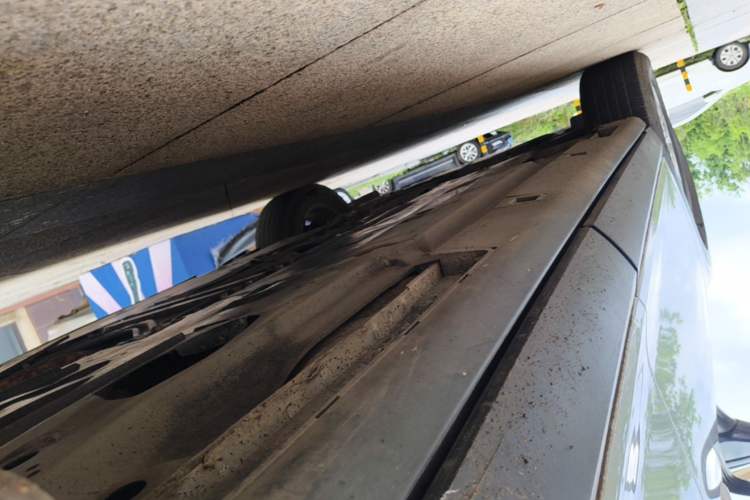 Used Mazda CX-4 2018 2.0L Automatic Two-Wheel Drive Blue Sky Luxury Edition Left Side Sill