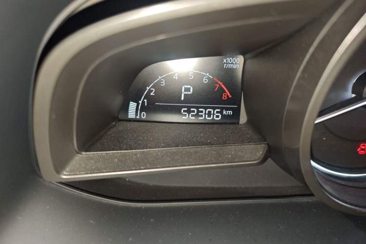 Used Mazda CX-4 2018 2.0L Automatic Two-Wheel Drive Blue Sky Dynamic Version China V Standard Odometer Close Up