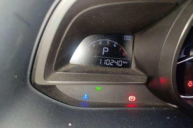 Used Mazda CX-4 2018 2.0L Automatic Two-Wheel Drive Blue Sky Dynamic Version China V Standard Odometer Close Up