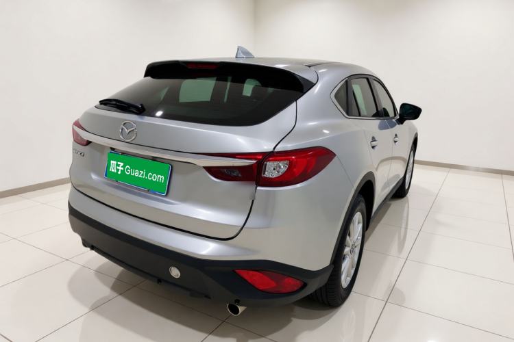 Used Mazda CX-4 2018 2.0L Manual Two-Wheel Drive Blue Sky Dynamic Edition China V Standard Rear Right 45 Deg